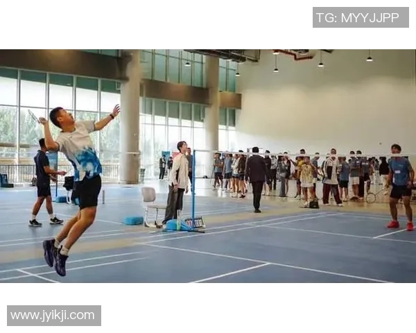 羽毛球盛宴：深入武汉羽毛球队的默契配合与训练秘辛