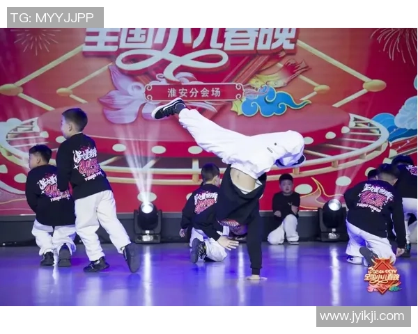 重庆街舞队的速度与技巧探索街舞文化的魅力与挑战